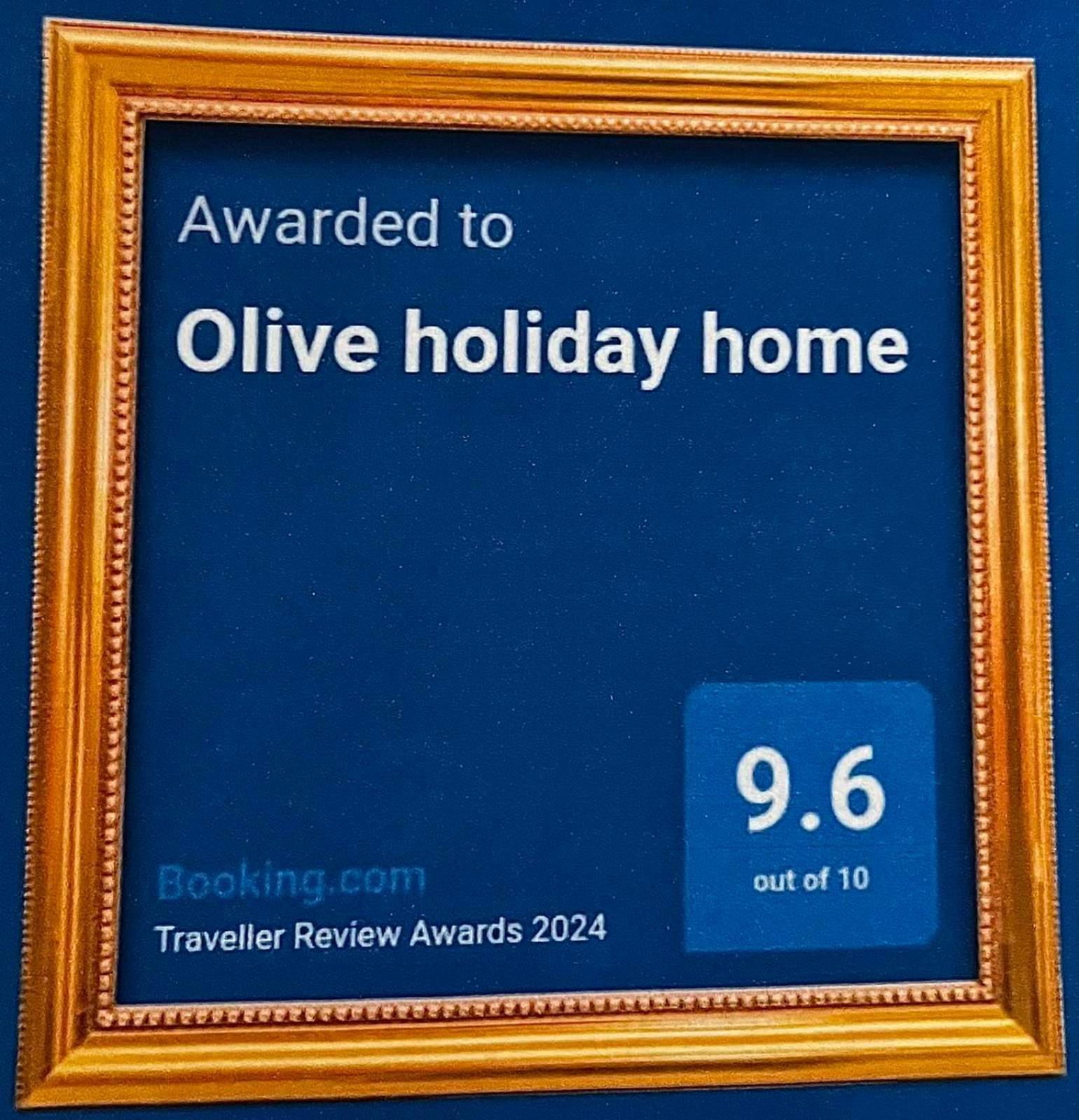 Olive Holiday Home لاغاناس المظهر الخارجي الصورة